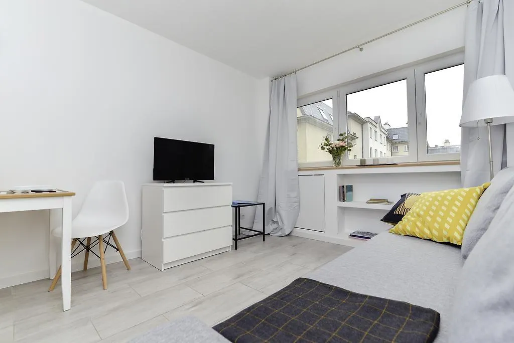 Rent Like Home - Jaktorowska 2 Warszawa 0*,  Polska